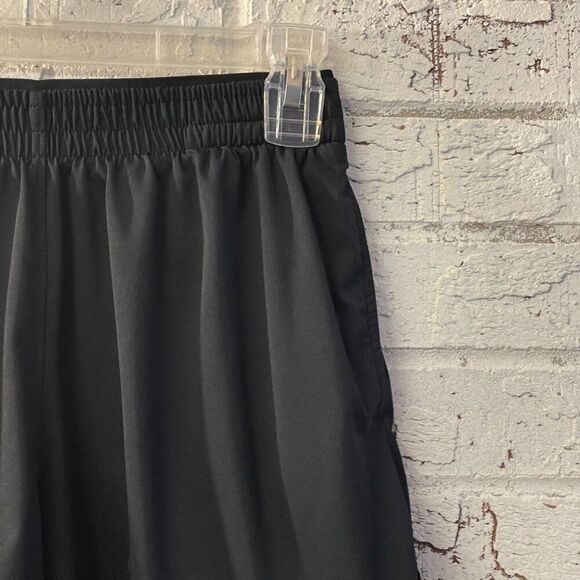 Under Armor Black Loose For Athletic Shorts XS - Picture 2 of 9